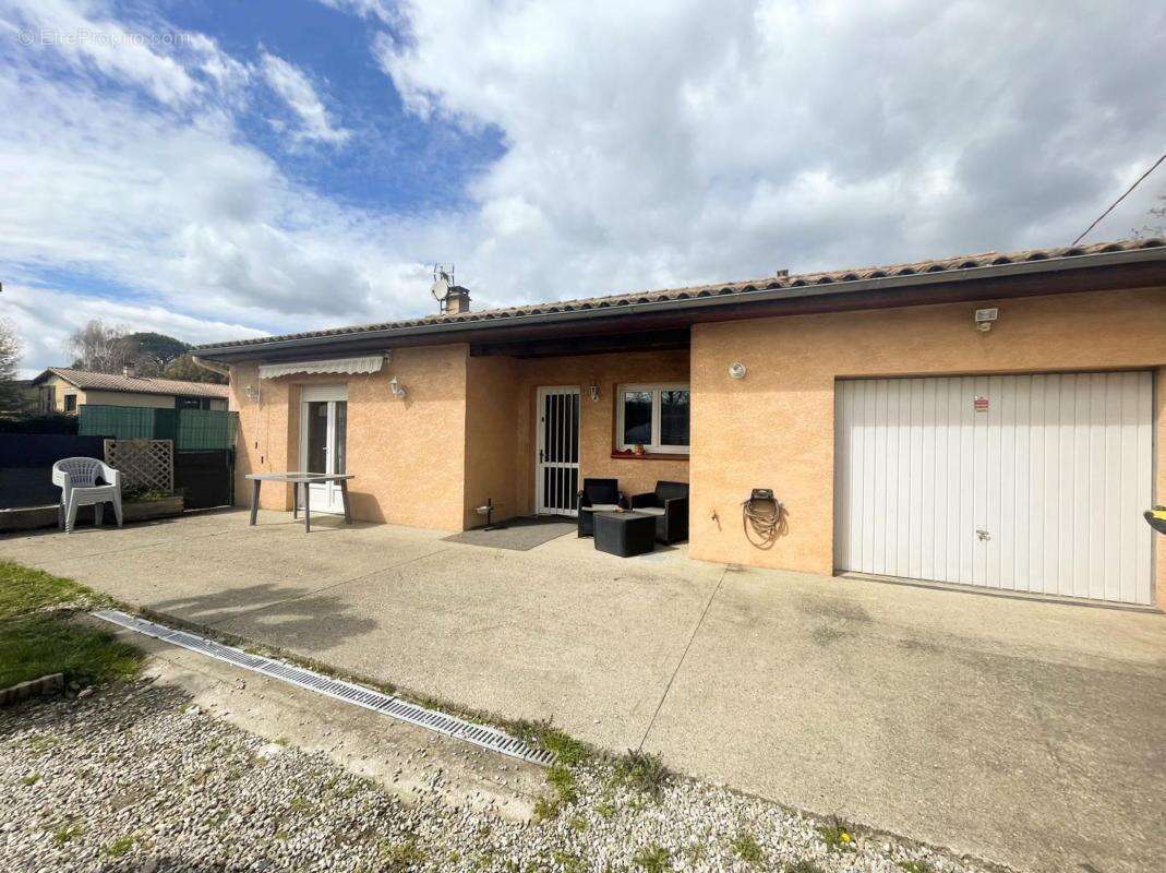 Maison à SAINT-JEAN-DU-FALGA