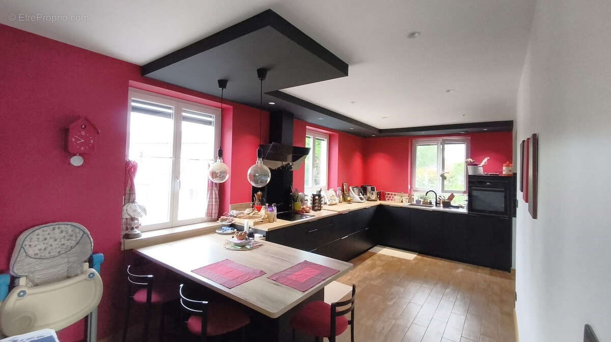 Maison à CHAUSSAN