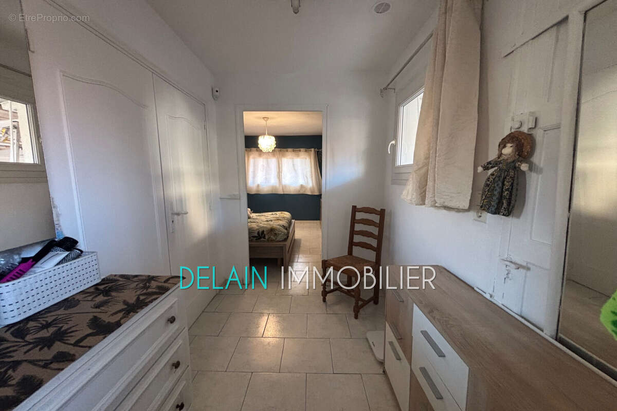 Maison à SAINT-LAURENT-DU-VAR