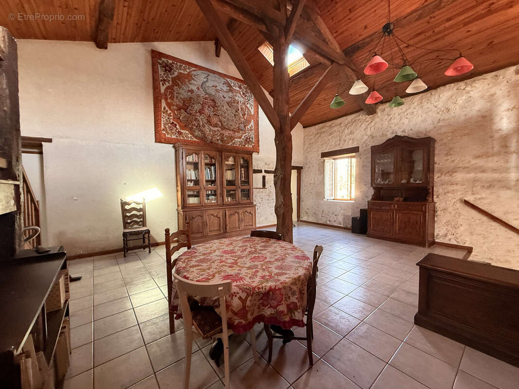 Maison à CAUZAC