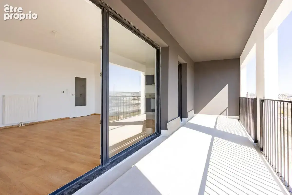 Appartement T4 avec terrasse - photo 2