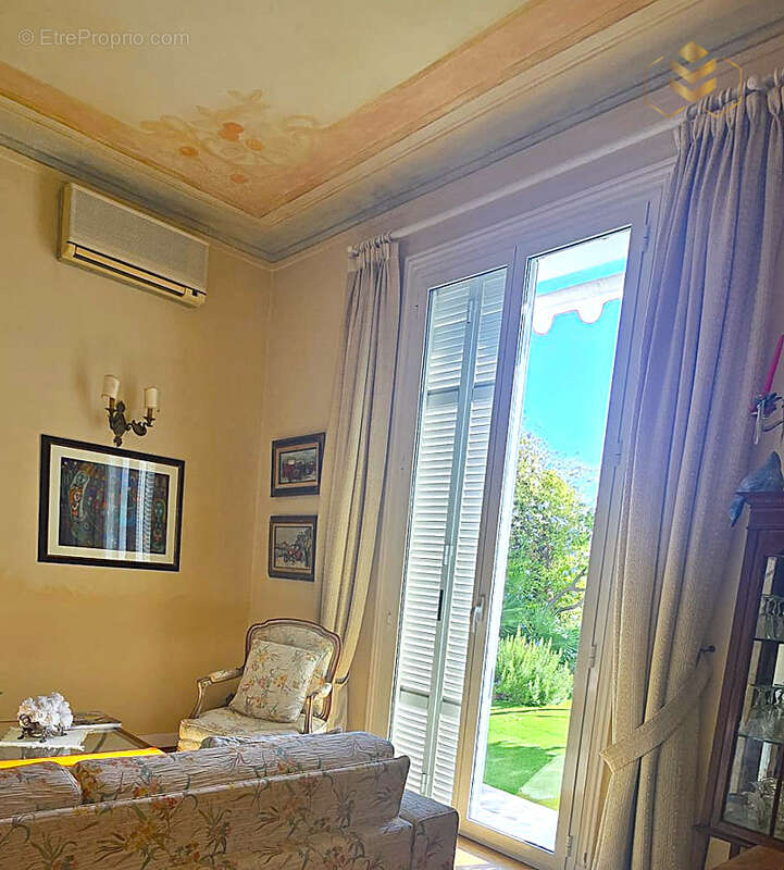 Maison à ROQUEBRUNE-CAP-MARTIN
