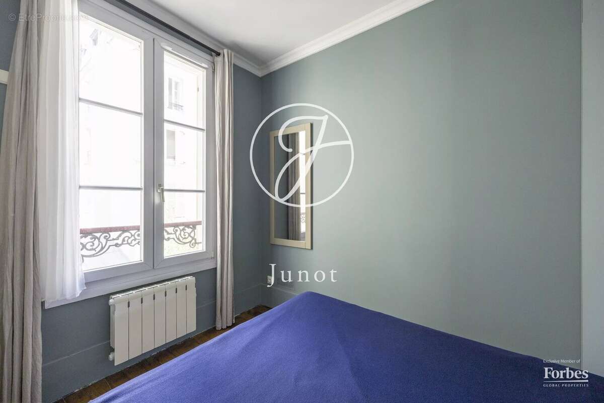 Appartement à PARIS-7E