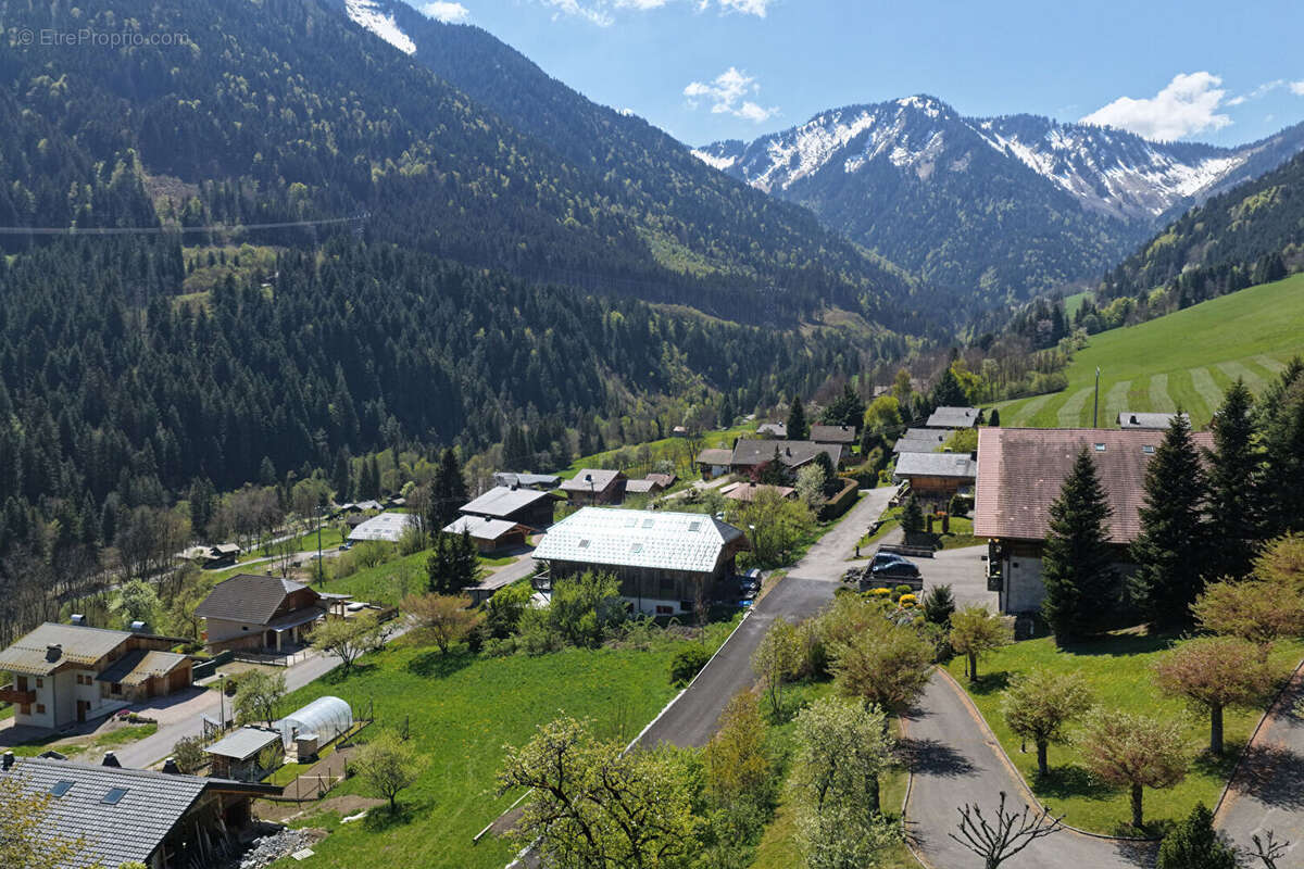 Terrain à SEYTROUX