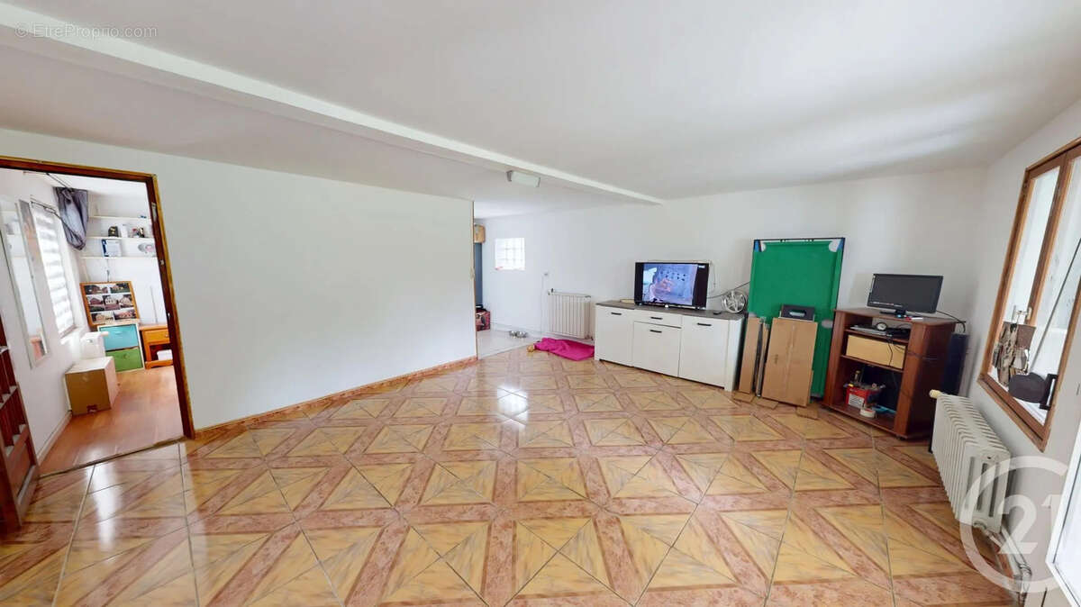 Maison à BRANCOURT-LE-GRAND