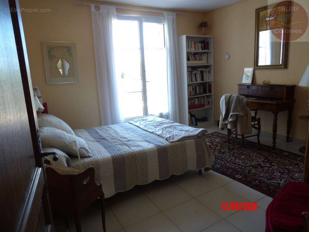 Propriété de 300m² sur son parc arboré de 4678m² avec piscine - photo 13