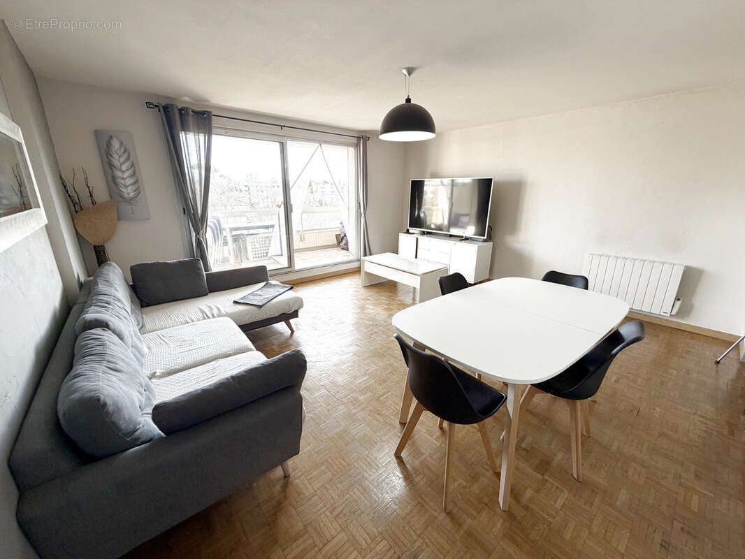 Appartement à MARSEILLE-12E