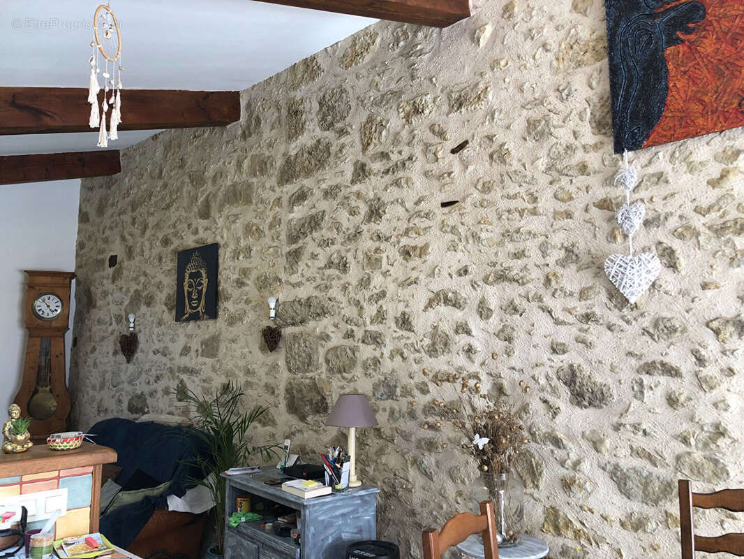 Maison à VIC-FEZENSAC