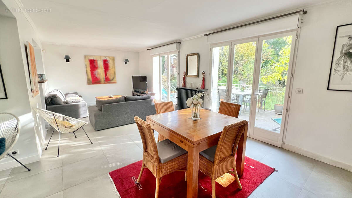 Maison à RUEIL-MALMAISON