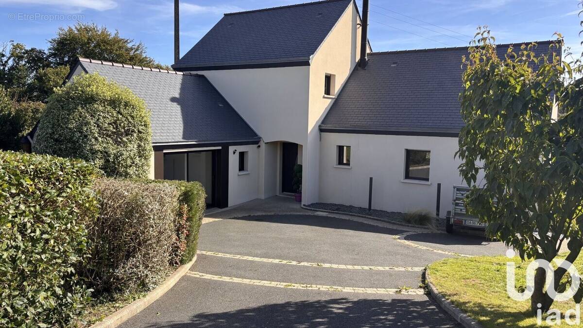 Photo 1 - Maison à SAINT-CARREUC