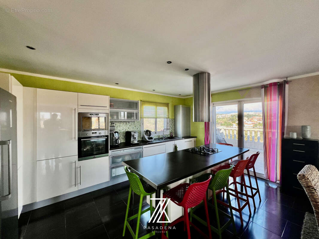 Vente Villa / Maison T5 Contemporaine avec Piscine et Triple Terrasse   Juvignac / Montpellier - photo 4