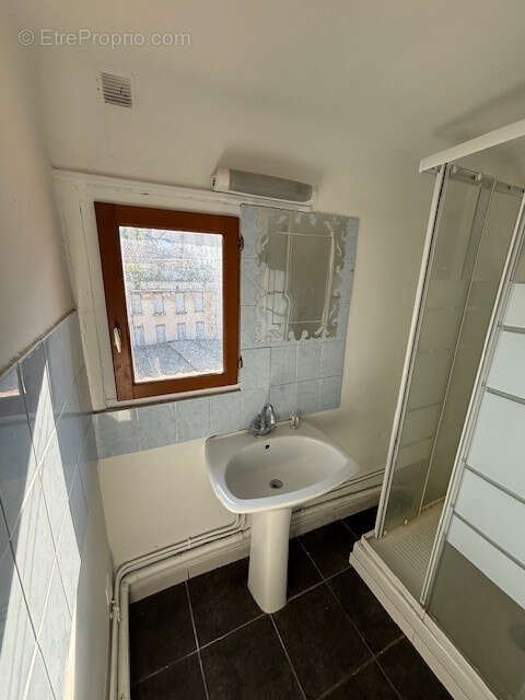Appartement à MARSEILLE-6E