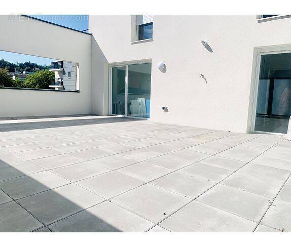 Appartement à AUDUN-LE-TICHE