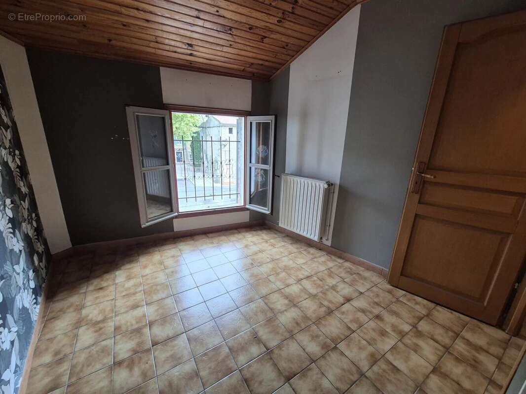 Maison à COURTHEZON