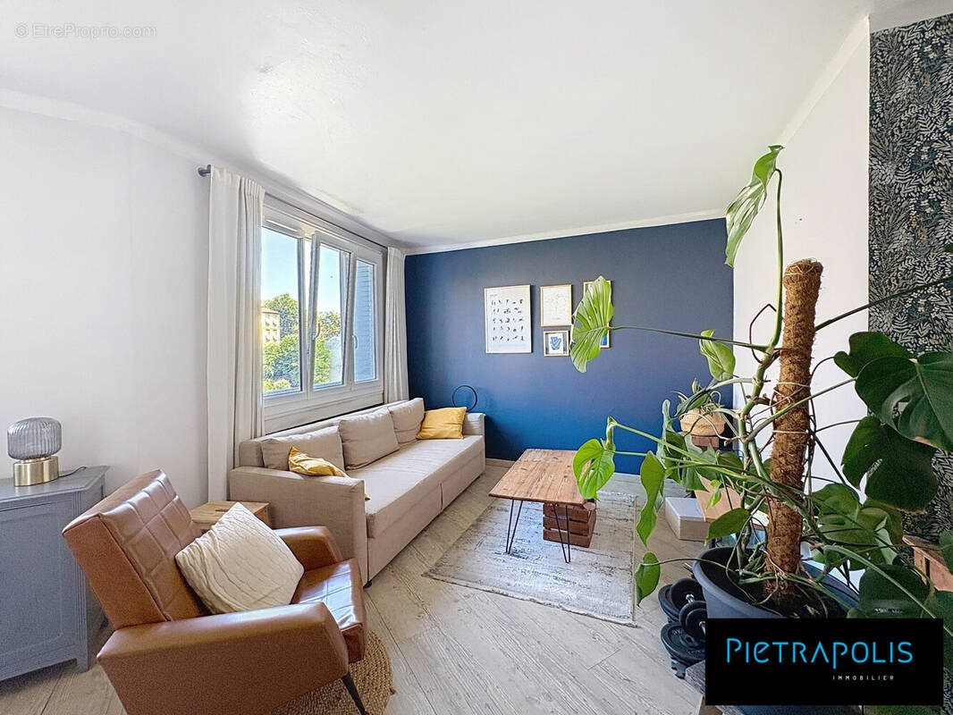 Appartement à LYON-4E