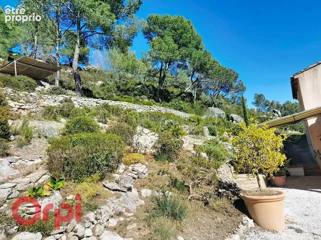 Superbe villa T7 entre Bandol et La Cadière-d'Azur  Vue Mer à 180°  Terrain 5 000 m - photo 16