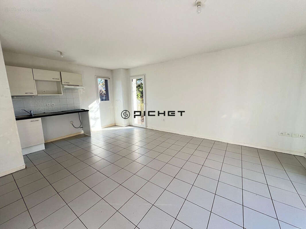 Appartement à SAINT-MEDARD-EN-JALLES