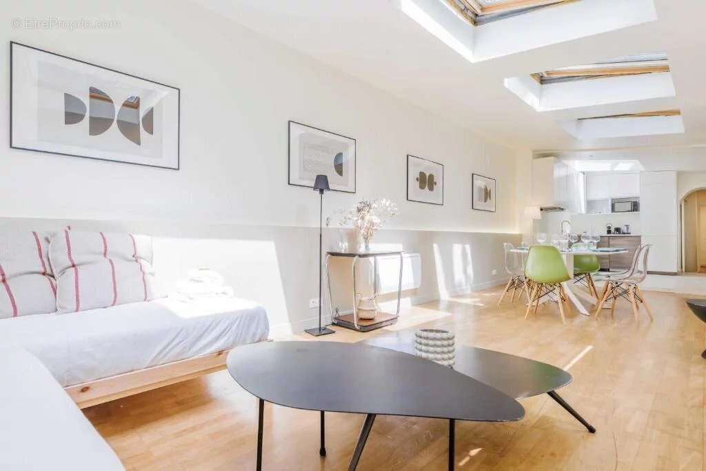 Appartement à PARIS-18E