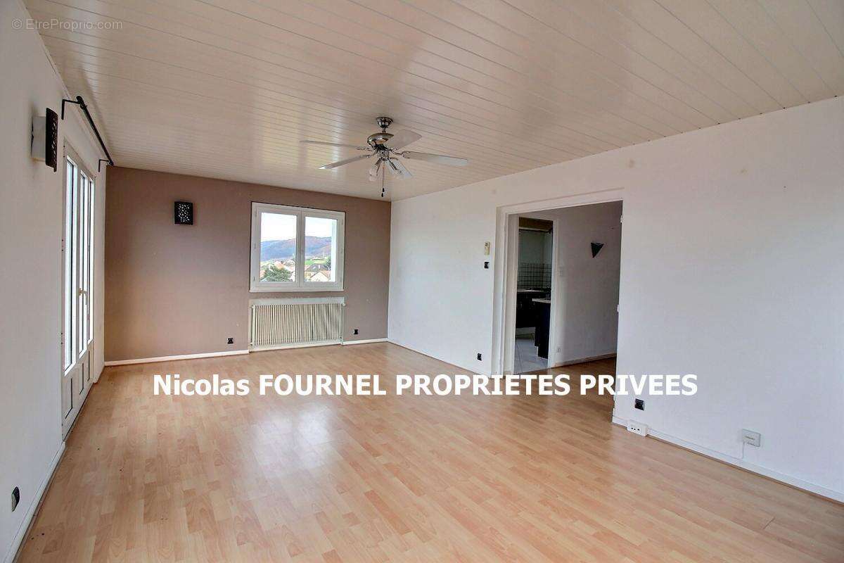 Appartement à SAINT-ETIENNE