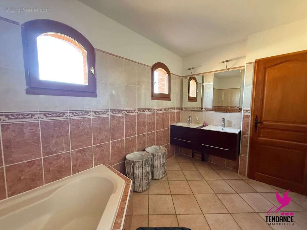 Maison à CORNEBARRIEU