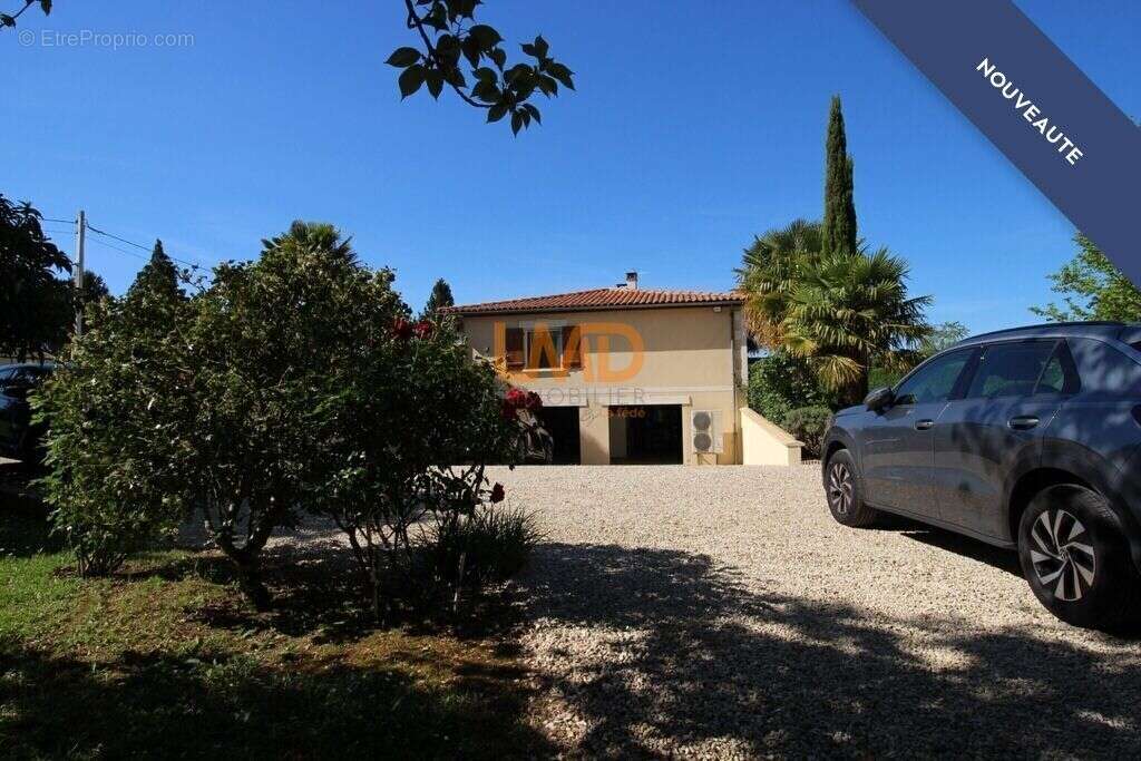 Maison à BURIE
