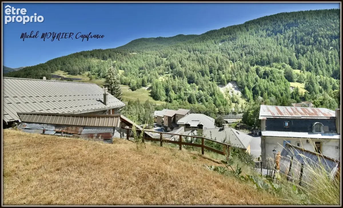  Une maison unique à Aiguilles, au cœur des montagnes du Queyras - photo 4