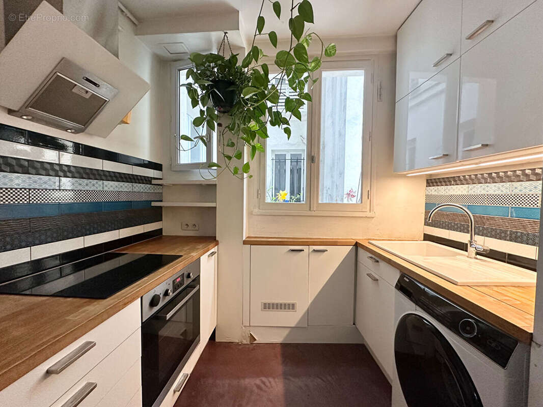 Appartement à PARIS-18E