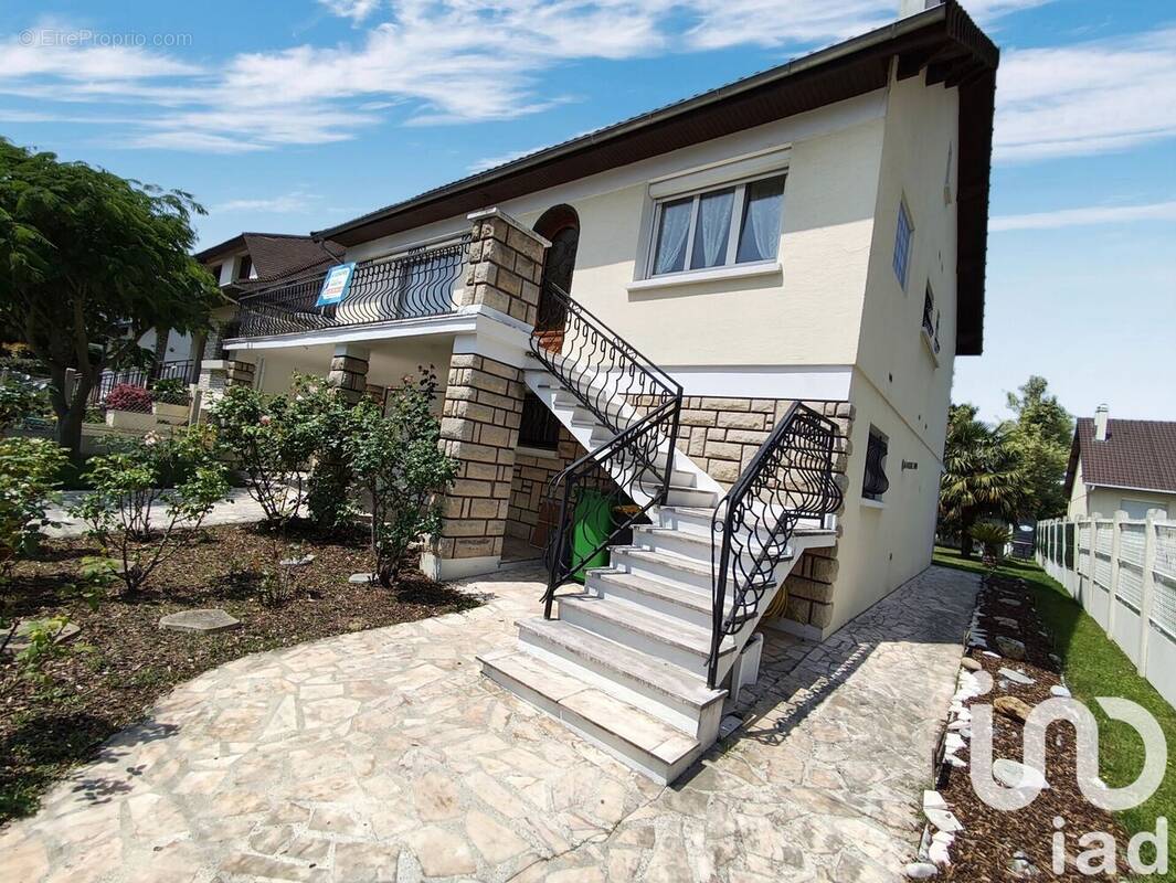 Photo 1 - Maison à TREMBLAY-EN-FRANCE