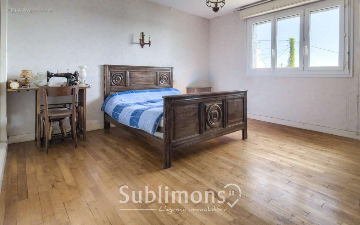 Maison à LOCOAL-MENDON