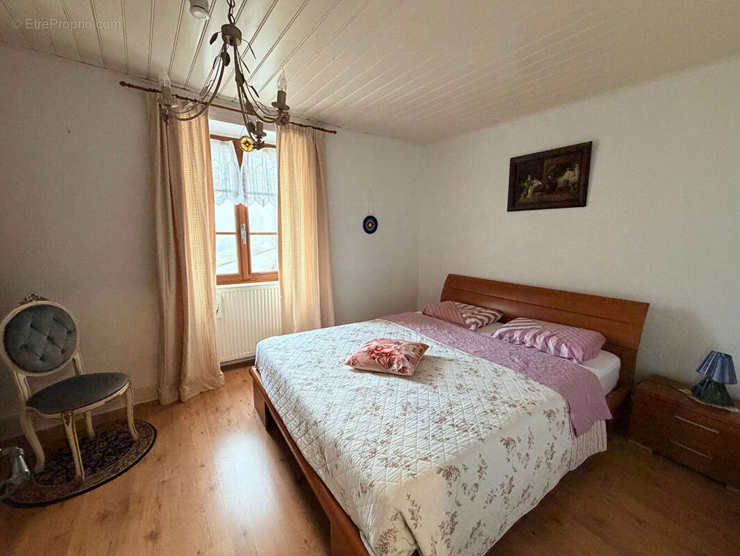 Maison à SAINT-CIRQ-LAPOPIE