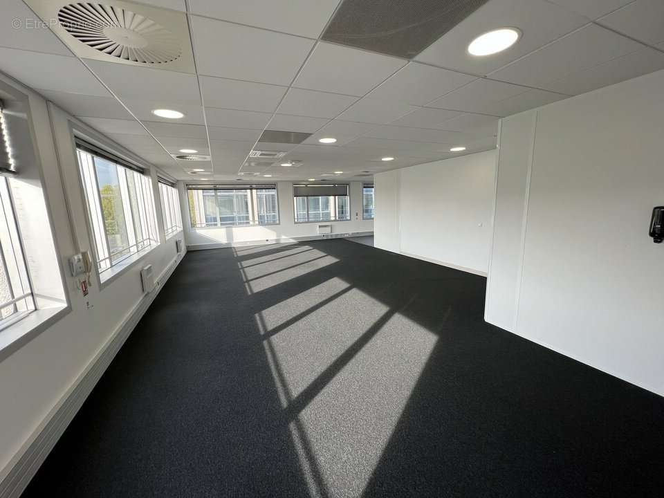 Commerce à VILLEPINTE