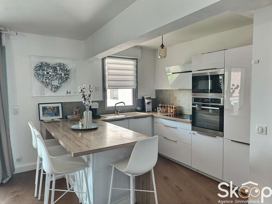 Appartement à CASTELNAU-LE-LEZ