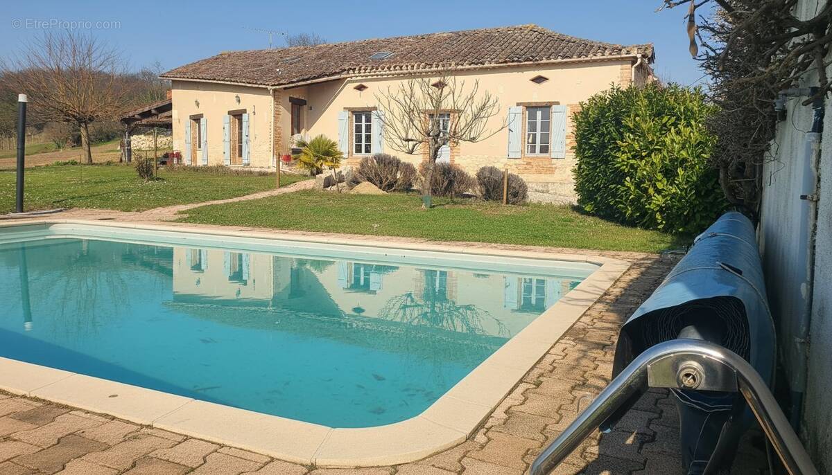 Maison à SAINT-AMANS-DE-PELLAGAL