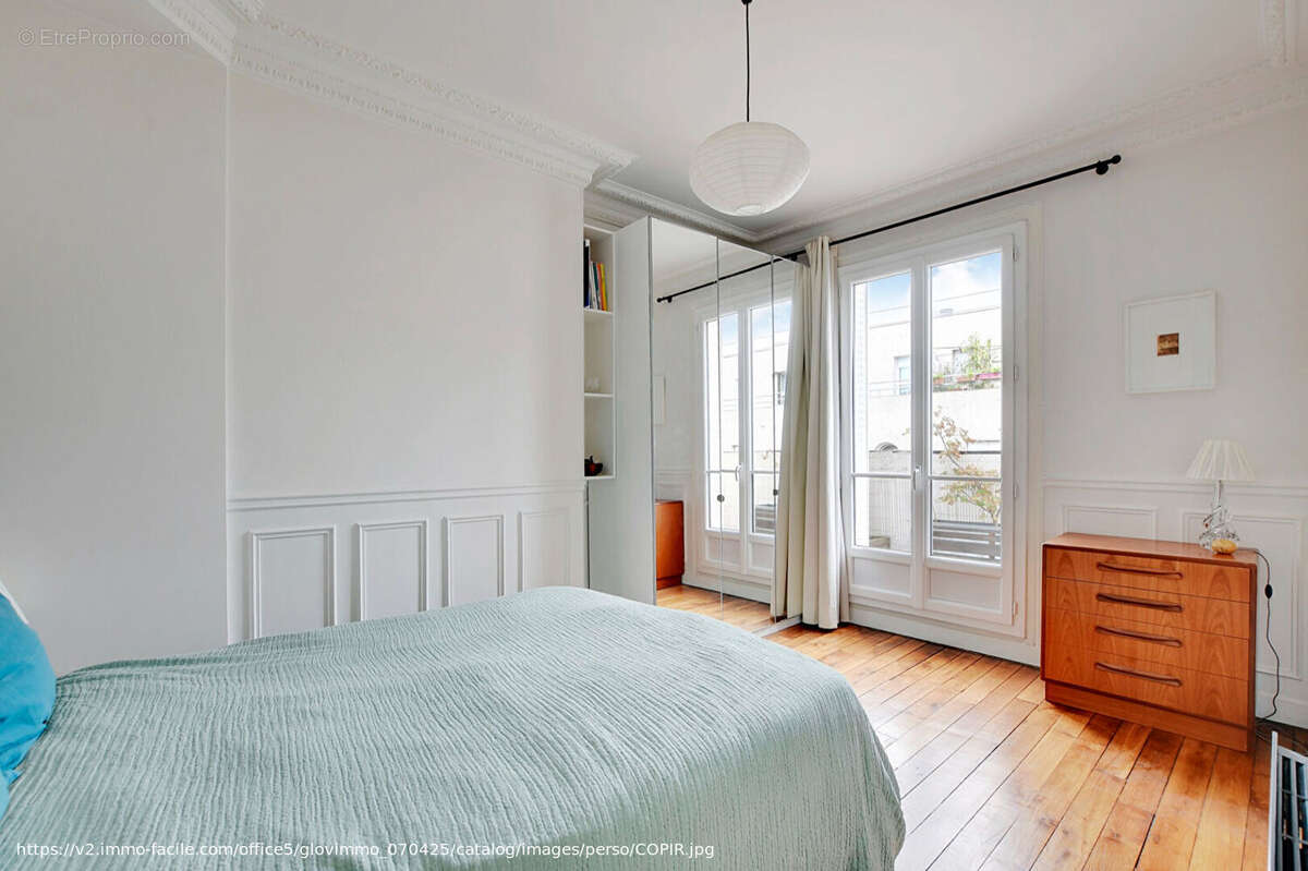 Appartement à PARIS-19E