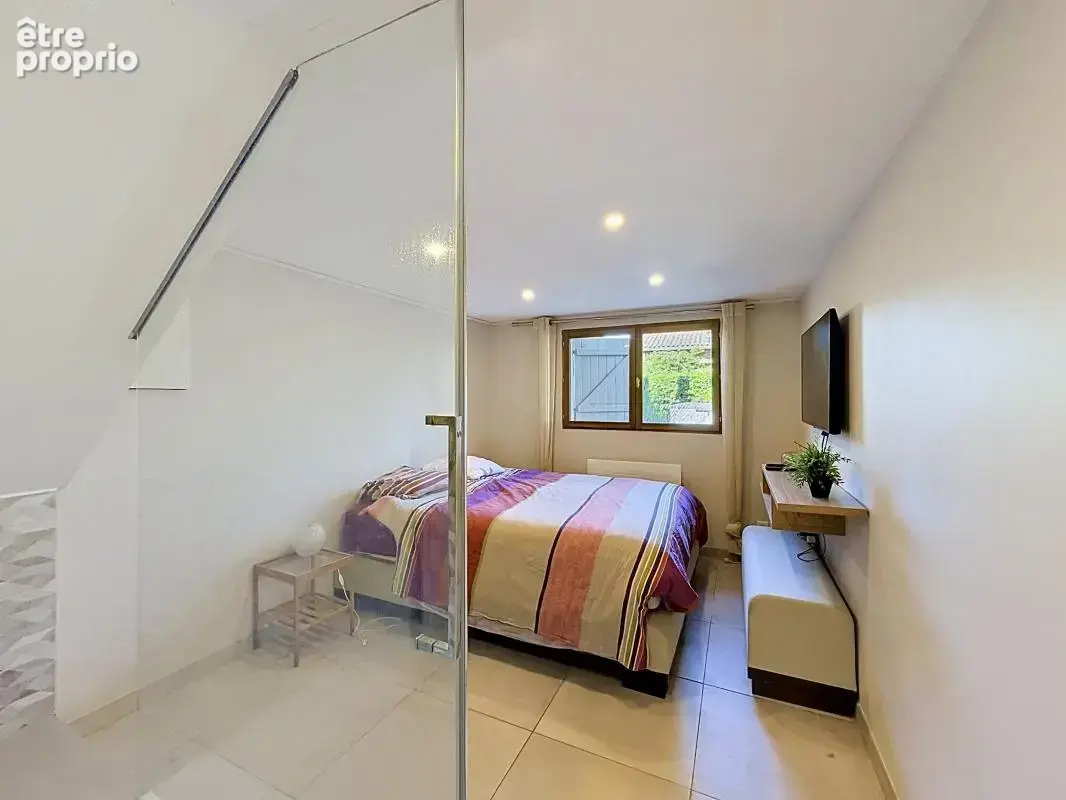 Maison 6 pièces 113 m² à vendre à Grigny (69520) - photo 17