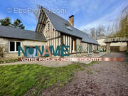 Maison à LES BAUX-SAINTE-CROIX