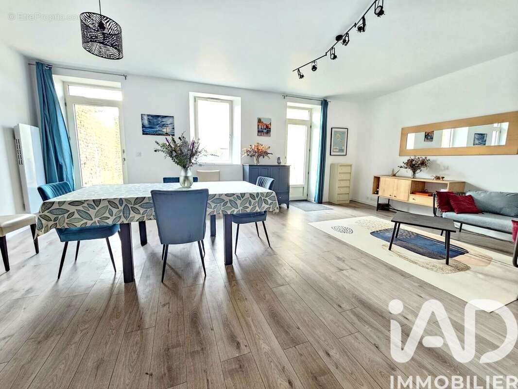 Photo 2 - Maison à MARENNES