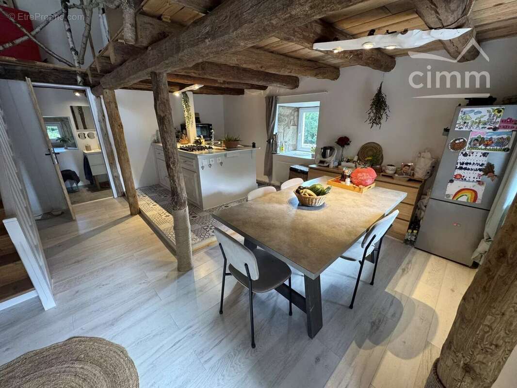 Ancienne chaumière avec dépendance - photo 3