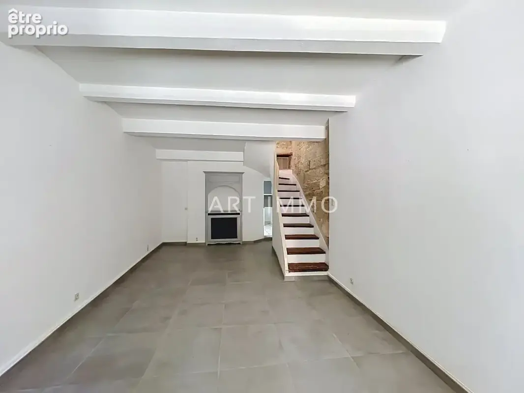 A vendre maison de ville au calme avec terrasse centre ville de cavaillon - photo 2