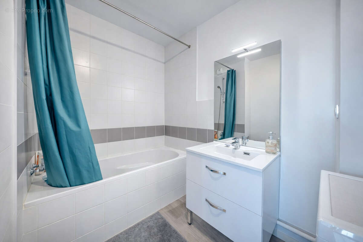 Appartement à SAINT-JACQUES-DE-LA-LANDE