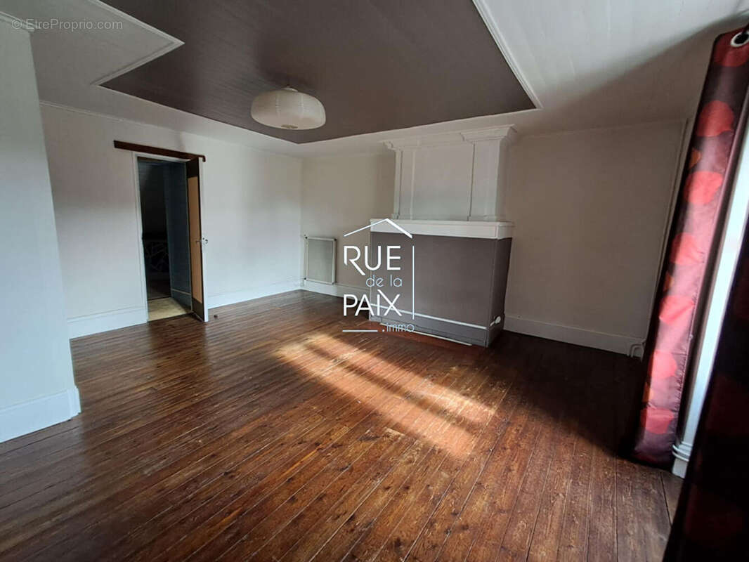 Maison à CHATELLERAULT