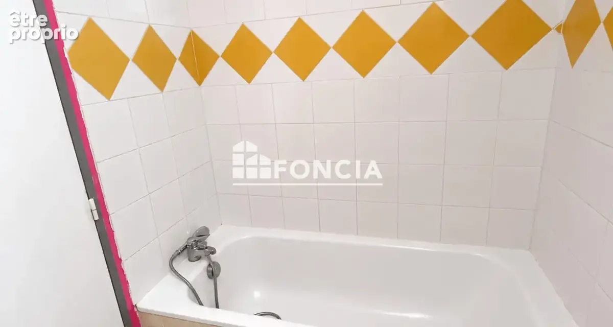 Appartement de type 2 dans une résidence fermée sécurisée avec Piscine - photo 5