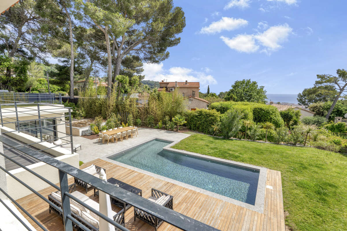 Appartement à LE CANNET