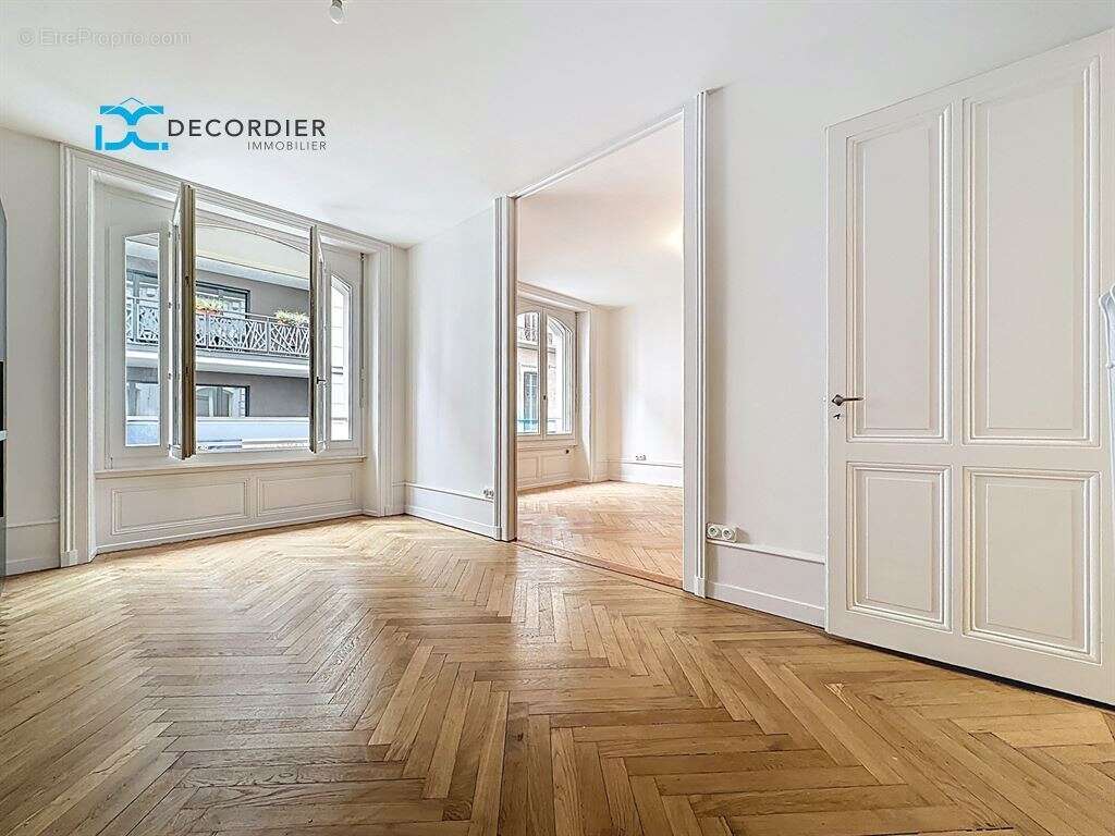Appartement à EVIAN-LES-BAINS