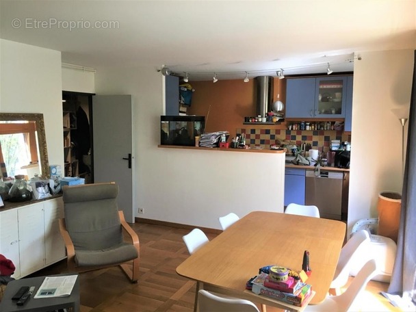 Appartement à PARIS-19E