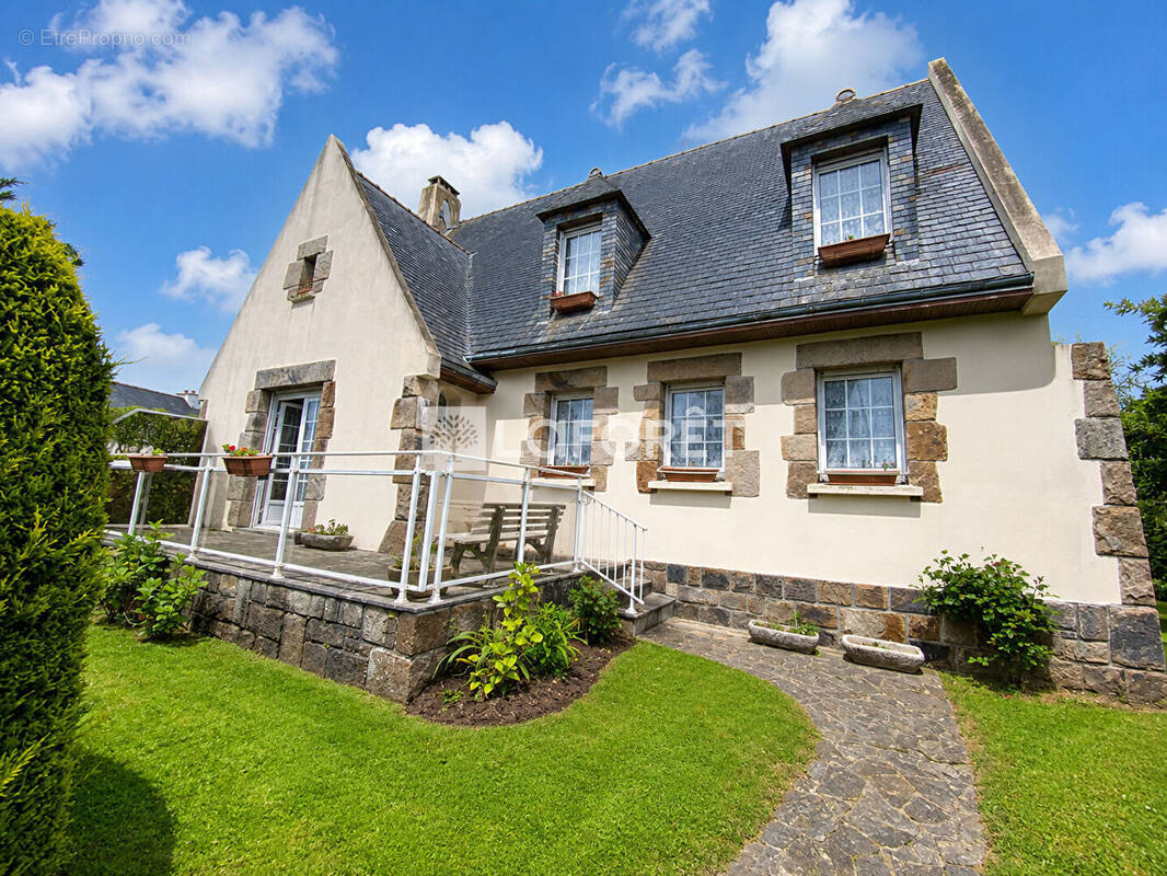 Maison à SAINT-QUAY-PORTRIEUX