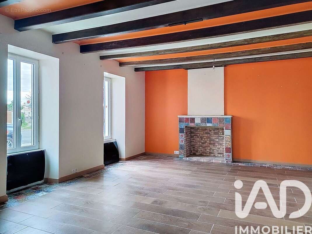 Maison 200 m² à Muron  - photo 9