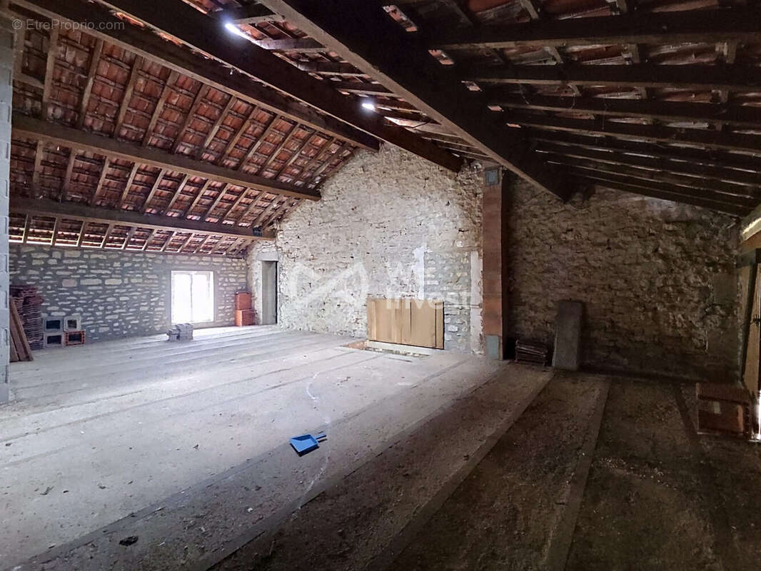 Maison 118 m² à Vaux-En-Dieulet  - photo 8