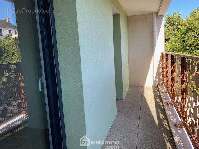 BALCON COTE JARDIN - Appartement à LA ROCHE-SUR-YON