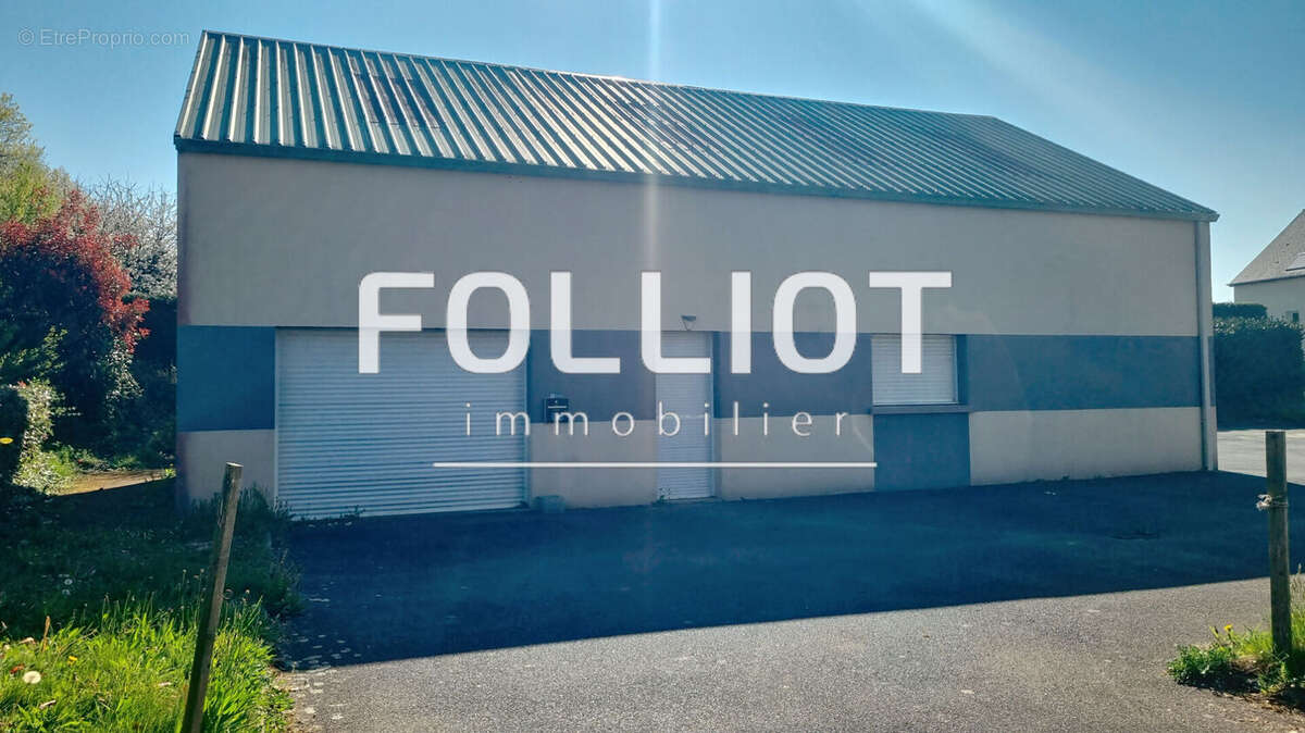 Commerce à FOUGERES